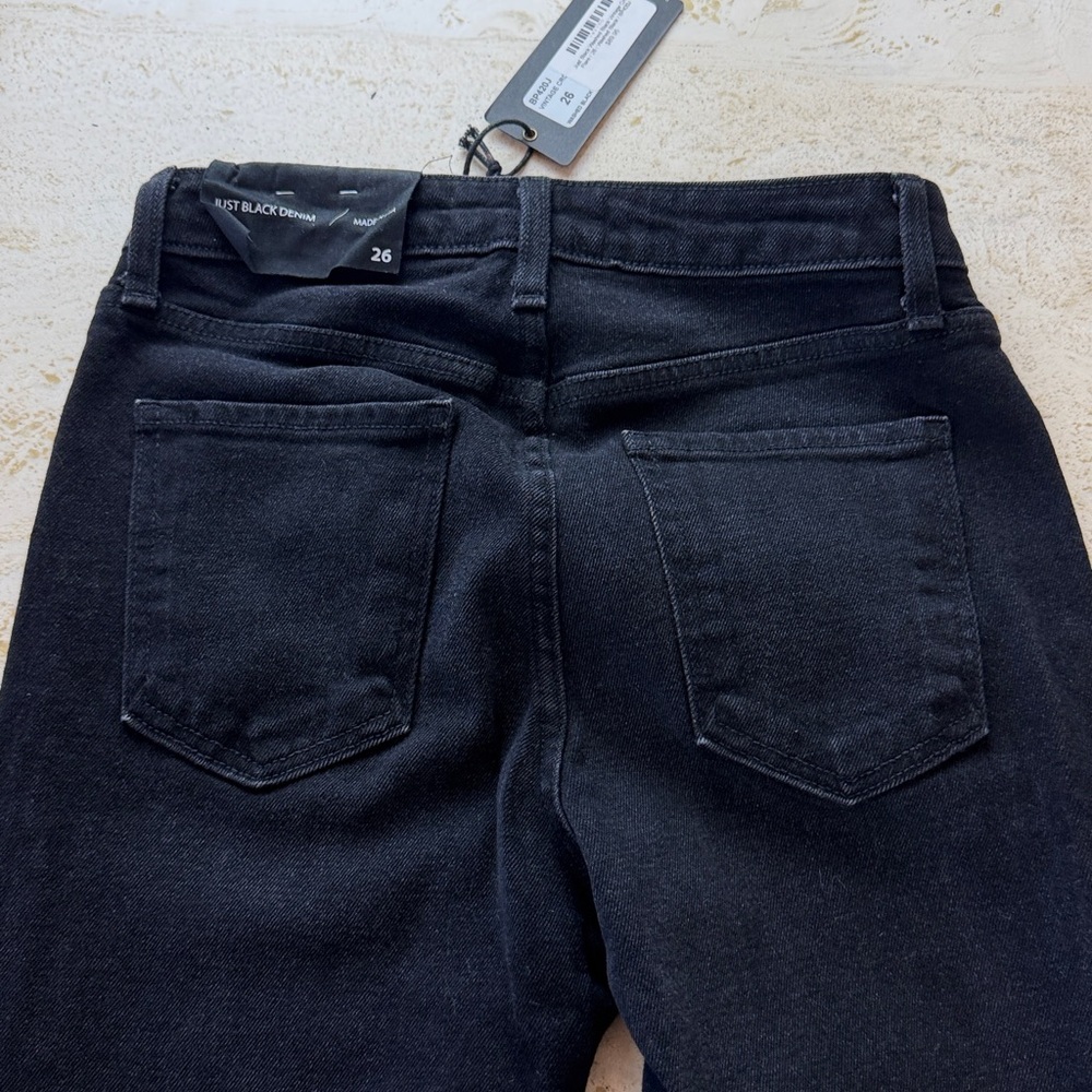 Just Black Denim - Washed Black Vintage Crop
Flare - BP420J - women’s size 26 - Picture 9 of 12